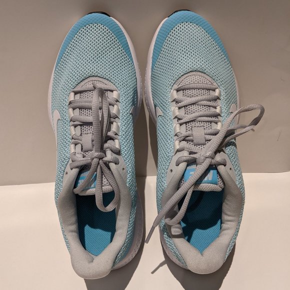 Nike Women’s Runallday Sneakers Running Shoe Light Blue NIB 8.5 - Picture 8 of 8